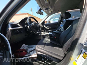 2014 BMW 3 Series Sedan 320i - miniatura 5