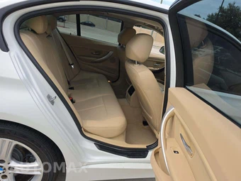 2014 BMW 3 Series Sedan 320i - miniatura 13