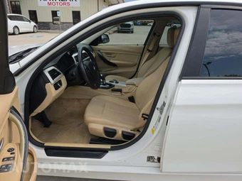 2014 BMW 3 Series Sedan 320i - miniatura 3