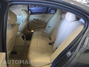 2014 BMW 3 Series Sedan 320i - miniatura 13