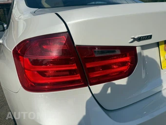 2014 BMW 3 Series Sedan 320i xDrive - miniatura 121