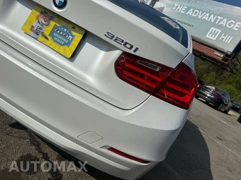 2014 BMW 3 Series Sedan 320i xDrive - miniatura 26