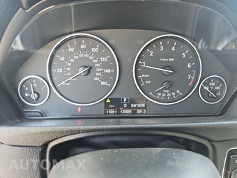 2014 BMW 3 Series Sedan 320i xDrive - miniatura 12