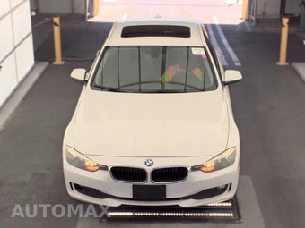 2014 BMW 3 Series Sedan 320i xDrive - miniatura 2