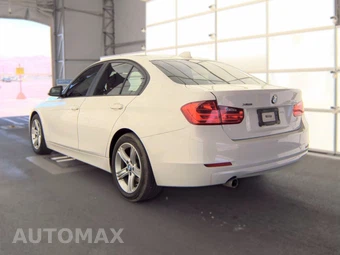 2014 BMW 3 Series Sedan 320i xDrive - miniatura 6