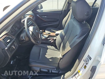 2014 BMW 3 Series Sedan 320i xDrive - miniatura 7
