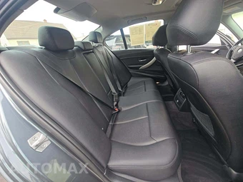 2014 BMW 3 Series Sedan 320i xDrive - miniatura 13