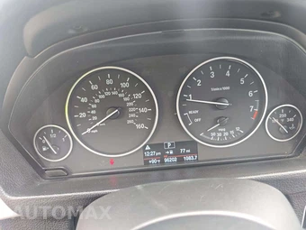 2014 BMW 3 Series Sedan 320i xDrive - miniatura 6