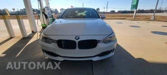 2014 BMW 3 Series Sedan 320i xDrive - miniatura 4