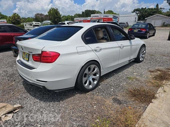 2014 BMW 3 Series Sedan 328i – miniatura 3