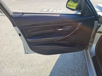 2014 BMW 3 Series Sedan 328i xDrive - miniatura 9