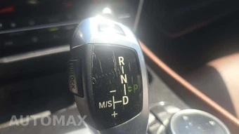 2014 BMW 5 Series Gran Turismo 535i Hatchback - miniatura 42
