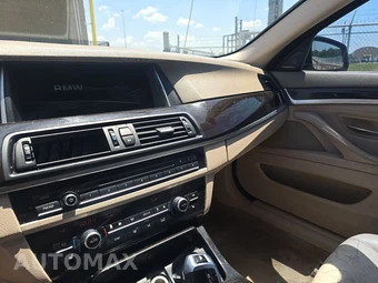 2014 BMW 5 Series Sedan 528i MODERN LINE – miniatura 11