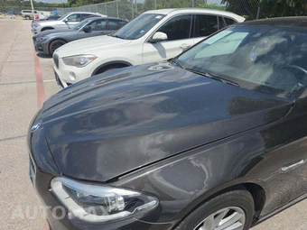 2014 BMW 5 Series Sedan 528i - miniatura 19