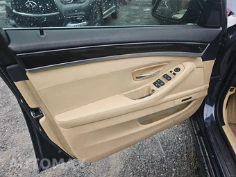 2014 BMW 5 Series Sedan 528i – miniatura 9