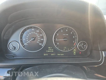 2014 BMW 5 Series Sedan 528i - miniatura 12