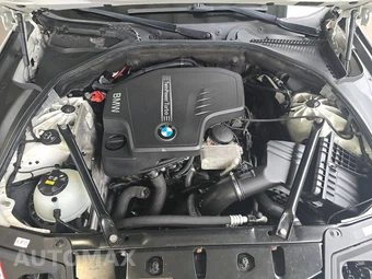 2014 BMW 5 Series Sedan 528i xDrive – miniatura 15