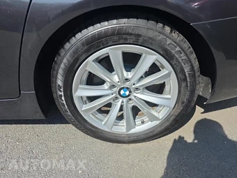 2014 BMW 5 Series Sedan 528i xDrive - miniatura 11