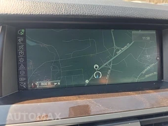 2014 BMW 5 Series Sedan 528i xDrive - miniatura 28