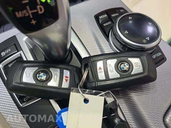 2014 BMW 5 Series Sedan 535i xDrive M SPORT LINE - miniatura 8