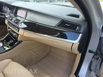 2014 BMW 5 Series Sedan 550i xDrive - miniatura 19