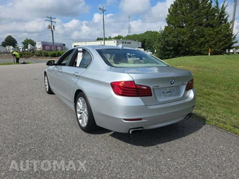 2014 BMW 5 Series Sedan 550i xDrive - miniatura 2