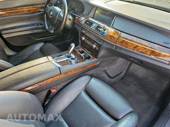 2014 BMW 7 Series Sedan 740Li - miniatura 16