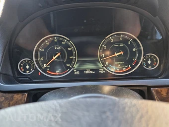 2014 BMW 7 Series Sedan 740Li - miniatura 26