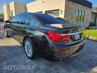 2014 BMW 7 Series Sedan 740Li - miniatura 8