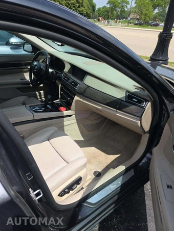 2014 BMW 7 Series Sedan 750i xDrive - miniatura 18