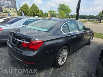 2014 BMW 7 Series Sedan 750i xDrive - miniatura 3