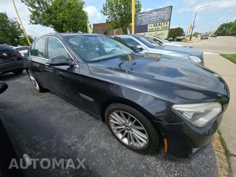 2014 BMW 7 Series Sedan 750i xDrive - miniatura 4