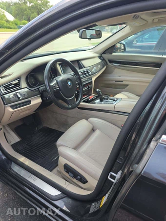 2014 BMW 7 Series Sedan 750i xDrive - miniatura 6