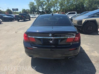2014 BMW 7 Series Sedan 750Li - miniatura 5
