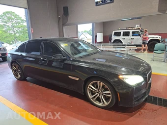 2014 BMW 7 Series Sedan 750Li - miniatura 3