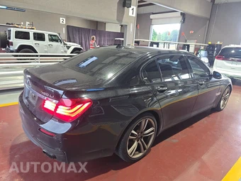 2014 BMW 7 Series Sedan 750Li - miniatura 4