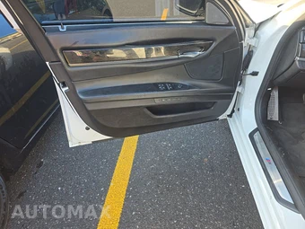 2014 BMW 7 Series Sedan 750Li – miniatura 9