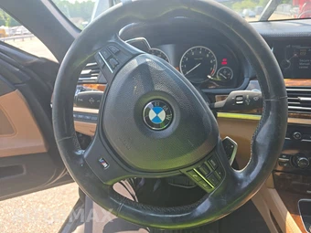2014 BMW 7 Series Sedan 750Li xDrive - miniatura 10