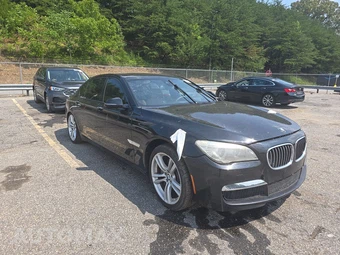 2014 BMW 7 Series Sedan 750Li xDrive - miniatura 3