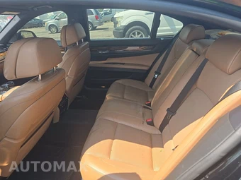 2014 BMW 7 Series Sedan 750Li xDrive - miniatura 7