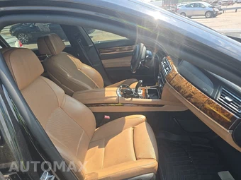 2014 BMW 7 Series Sedan 750Li xDrive - miniatura 8