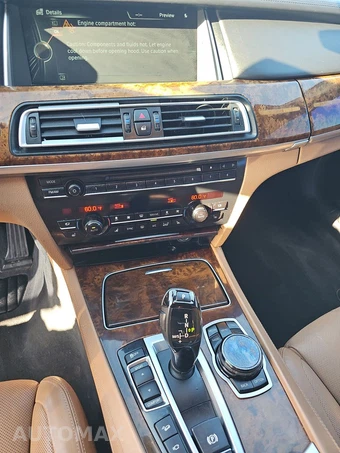 2014 BMW 7 Series Sedan 750Li xDrive - miniatura 11