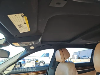 2014 BMW 7 Series Sedan 750Li xDrive - miniatura 17