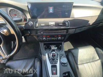 2014 BMW M5 Sedan - miniatura 11