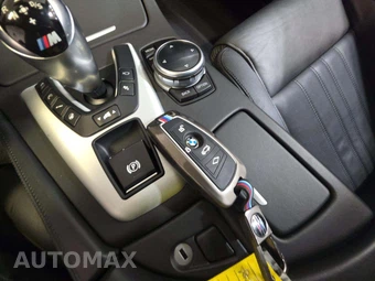2014 BMW M5 Sedan – miniatura 8