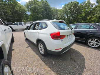 2014 BMW X1 Sports Activity Vehicle sDrive28i - miniatura 2
