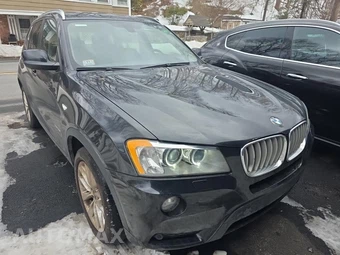 2014 BMW X3 Sports Activity Vehicle xDrive28i – miniatura 3