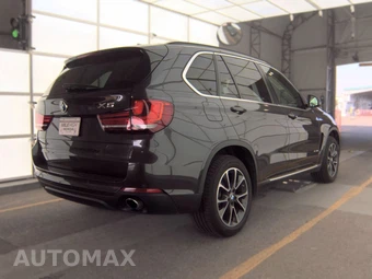 2014 BMW X5 Sports Activity Vehicle xDrive35d - miniatura 4