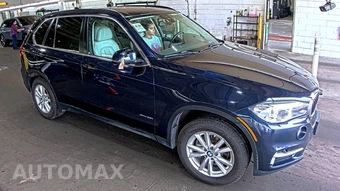 2014 BMW X5 Sports Activity Vehicle xDrive35i - miniatura 3
