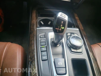 2014 BMW X5 Sports Activity Vehicle xDrive35i - miniatura 25